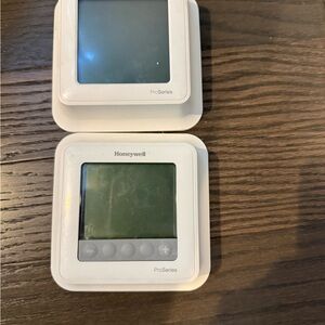 Honeywell ProSeries White Thermostats (2)